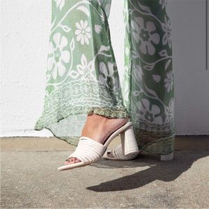 DOLCE VITA Women’s 9 Priana Leather Croc Embossed Heels Sandals Cream